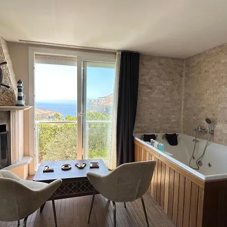 Aden Boutique Szálloda *