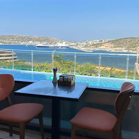 Aden Boutique Hotel Çeşme