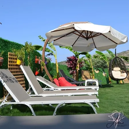 Aden Boutique * Cesme