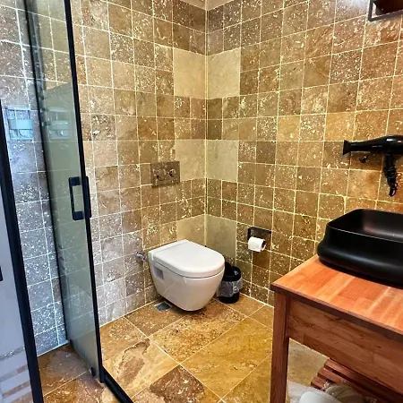 Aden Boutique Hotel *