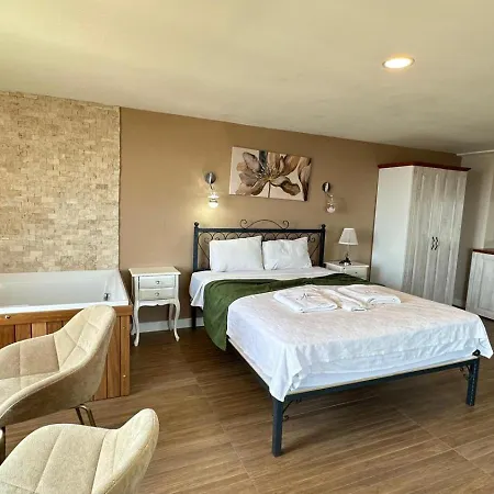 Ξενοδοχείο Aden Boutique 4*
