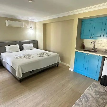 Ξενοδοχείο Aden Boutique 4*