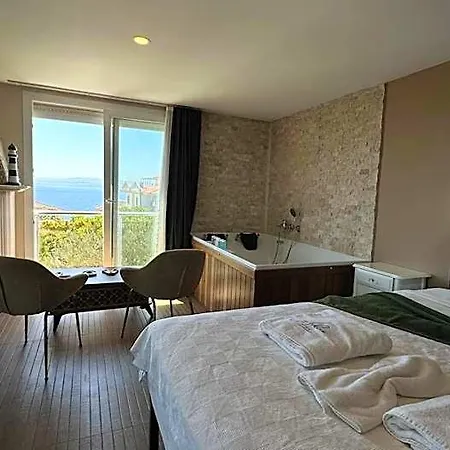 Aden Boutique Hotel Çeşme