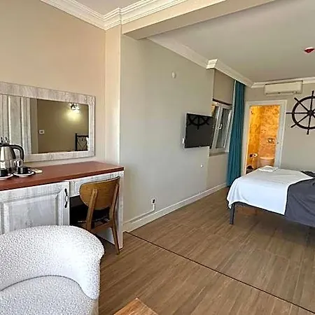 Aden Boutique 4*