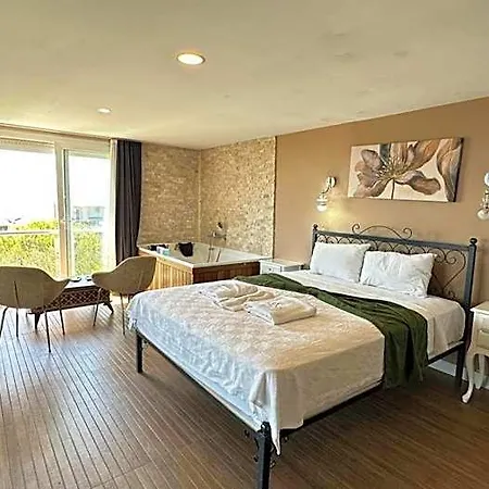 Aden Boutique Hotel 4*