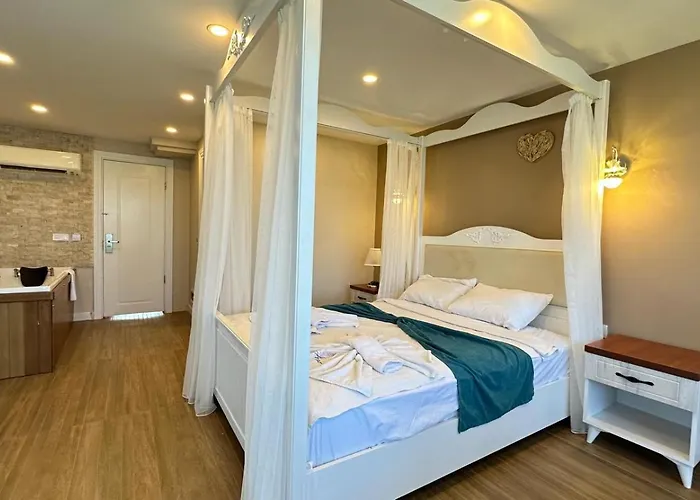 Aden Boutique 4* Çeşme